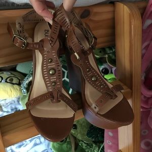Brown wedges